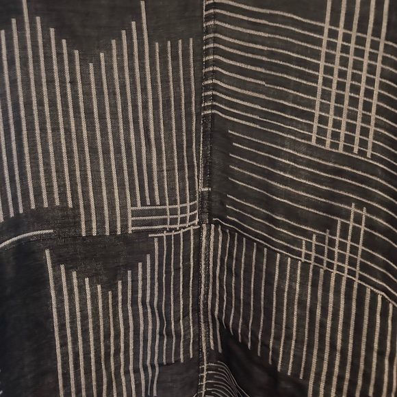 Black and Tanned Sweater - Picture 2 of 7